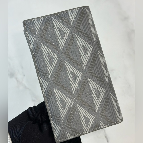 CHRISTIAN DIOR MONOGRAM FOLDING WALLET - Picture 2 of 6